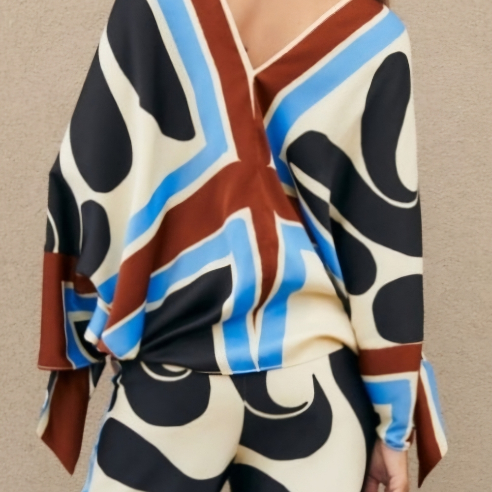 Printed Wide-Leg Pants in Navy, Cream & Blue - Picture 4 of 6